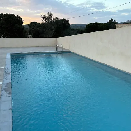 T3 Parking Piscine A Qques Min Du Port * Bonifacio (Corsica)